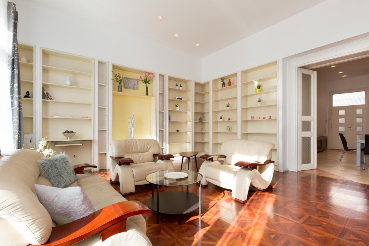 Luxury Central Apartment Budapest Esterno foto